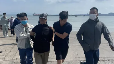 Ông già 76 tuổi vận chuyển ma tuý bị bắt