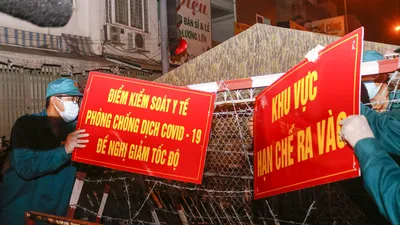 Gỡ 12 chốt kiểm soát dịch ở Gò Vấp trong đêm