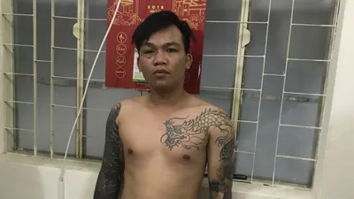 Bắt kẻ giật dây chuyền của nhân viên Tổng lãnh sự quán Nga 