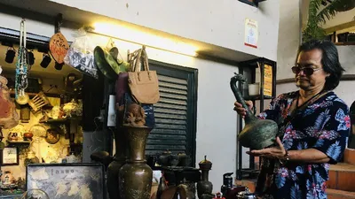 Lạc bước trong chợ đồ cổ chỉ mở ngày cuối tuần ở Bình Thạnh