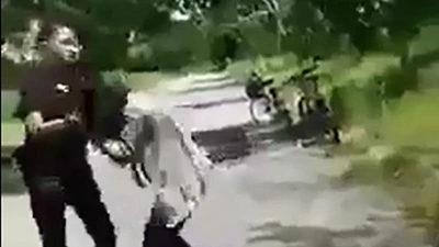 Đã tìm được thiếu nữ cầm đầu vụ đánh bạn, bắt liếm chân