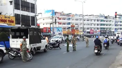 Xe container tông chết người rồi bỏ chạy