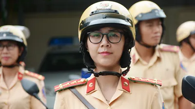 20 'bóng hồng' CSGT dẫn đoàn phục vụ APEC