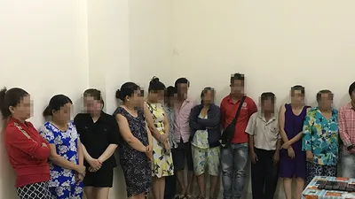 Triệt phá sới bạc hàng chục người tham gia ở quận 7