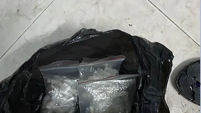 Mang ma túy lên khu phố Tây bán thì gặp công an