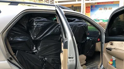 Gắn chồng 2 biển số để chở thuốc lá lậu từ cửa khẩu về TP.HCM