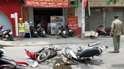 2 xe máy tông trực diện ở Gò Vấp, 3 người bị thương 