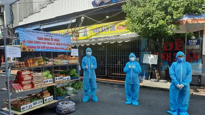 Máy ATM gạo, gian hàng 0 đồng xuất hiện, vơi đi khó khăn mùa dịch