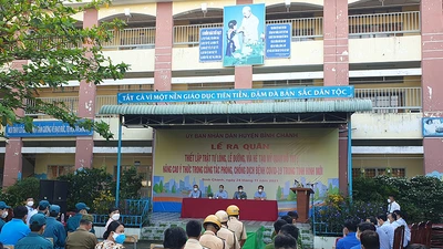 Bình Chánh lập chợ dã chiến, quyết dẹp chợ tự phát