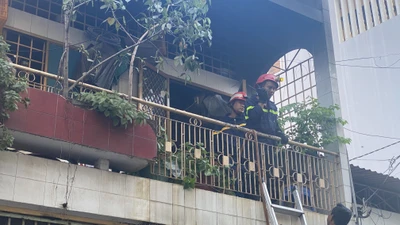 Cháy căn nhà thu mua ve chai ở Tân Bình