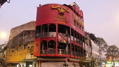 Hàng ngàn nhà hàng, quán bar, karaoke ở TP.HCM đóng cửa