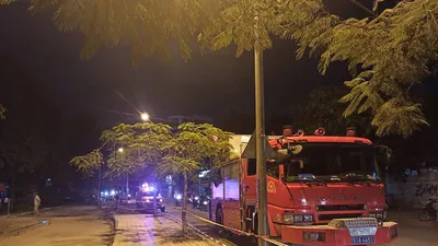 Để lại đôi dép rồi nhảy cầu Bình Triệu 