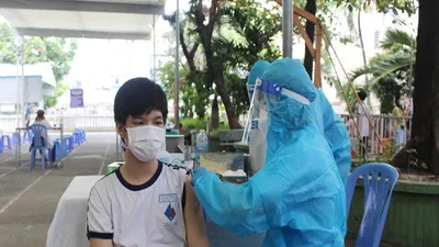 TP.HCM: Quận Bình Thạnh đang tiêm vaccine COVID-19 cho học sinh từ 12 tuổi