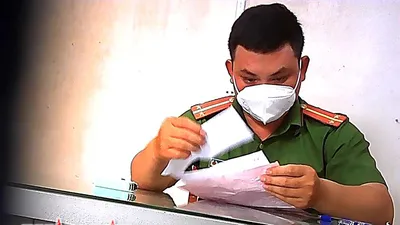 Thanh tra công an đang xác minh vụ công an phường lập chốt bắt xe ở Bình Dương