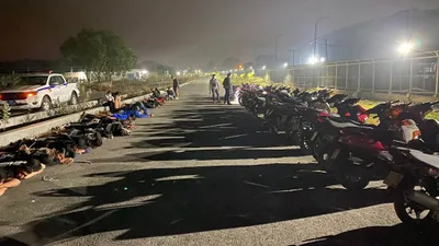 Phòng CSGT TP.HCM vây bắt 2 nhóm đua xe, tạm giữ 69 người 