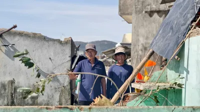 Đi sơ tán về nhà đã sập, 60 năm chưa thấy cơn bão nào khủng khiếp như vậy