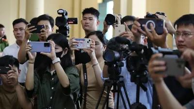 Phiên tòa công khai, sao ghi âm, ghi hình phải xin phép?