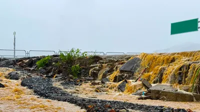 Nước chảy như thác đổ vào nhà dân cạnh cao tốc Hoà Liên – Tuý Loan