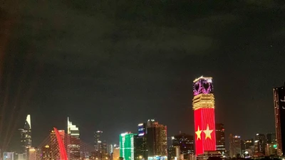 Kinh tế Việt Nam 2025 vượt 'gió ngược', tăng trưởng ấn tượng