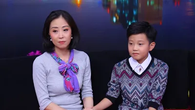 Khán giả xúc động với cậu bé 11 tuổi dành tình yêu cho ba mẹ