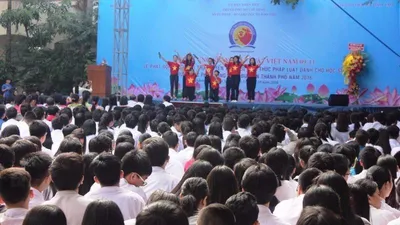 Học sinh hào hứng với cuộc thi Luật gia tương lai