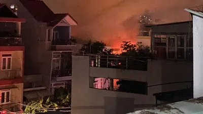 Ba người thương vong trong vụ cháy nhà 3 tầng ở TP.HCM