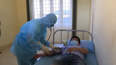 Xét nghiệm nhanh SARS-CoV-2 cho cư dân trong khu vực phong tỏa