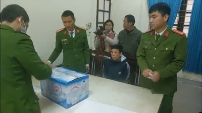 Video: Bắt hai anh em buôn ma túy khủng từ Lào về Nghệ An