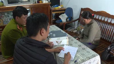 Video: Bắt đối tượng tàng trữ 1.700 bao thuốc lá lậu