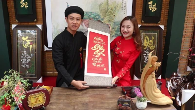 Video: Nhộn nhịp khu phố ông Đồ những ngày cận Tết 