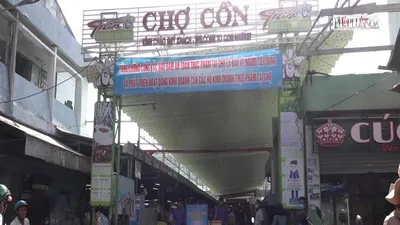 Video: Người dân Đà Nẵng đi chợ bằng 'tem phiếu' để chống dịch