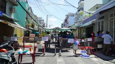 Video: Phong tỏa 3 khu liên quan đến ca dương tính COVID-19