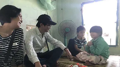 Danh sách giúp đỡ thầy giáo Hải và “người đàn bà điên” 