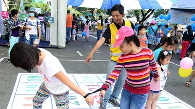 Khuyến khích sinh con sớm là cần thiết