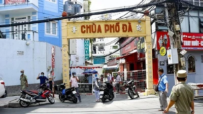 Người lao động bị cách ly do COVID-19 được nhận lương