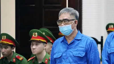 Toà tuyên phạt cựu Giám đốc Công an Đỗ Hữu Ca 10 năm tù