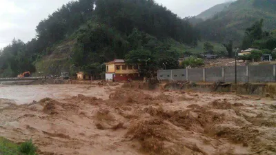 Clip: Lũ ống, lũ quét kinh hoàng ở Mù Cang Chải