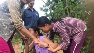 Không khí tang thương nơi 18 người bị đất đá vùi lấp