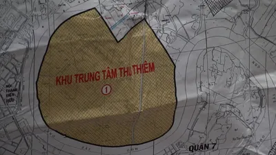 Dân Thủ Thiêm trình bản đồ chứng minh nằm ngoài khu giải tỏa