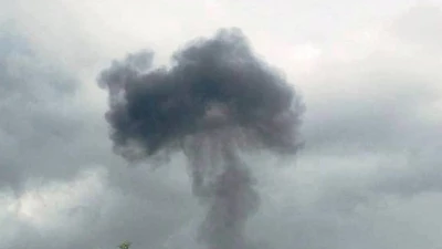 Hiện trường vụ máy bay quân sự Su-22 rơi ở Nghệ An