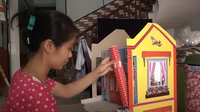 Làng chuyên sản xuất nhà lầu, xe hơi... cho người cõi âm