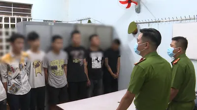 Bắt 7 đối tượng sử dụng ma túy trong quán karaoke 