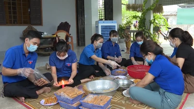 Quảng Bình: ‘Cháo canh Ba Đồn’ gửi vào tâm dịch TP.HCM