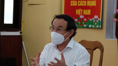 Bí thư TP.HCM: Bộ Tư lệnh sẽ đưa tro cốt người mất do COVID-19 đến từng gia đình
