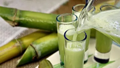 Nên uống nước mía vào thời điểm nào trong ngày?