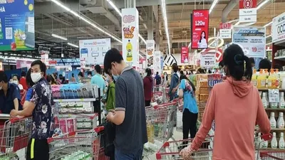 Quá tải hệ thống online, siêu thị cam kết đủ hàng hóa