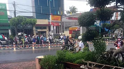 Nóng: Dùng vật nghi lựu đạn cướp ngân hàng ở Đồng Nai