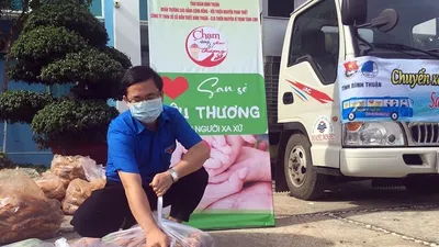 Ấm áp những san sẻ yêu thương với đồng bào xa xứ