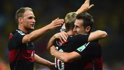 Brazil – Đức (1-7): Xe tăng nhảy Samba trên đất Brazil