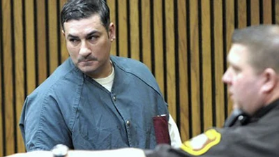  Cầu thủ đi tù sau khi đấm chết trọng tài